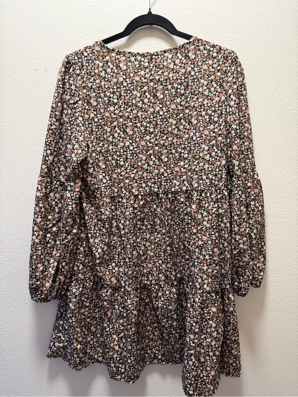 SHEIN Floral Tiered Dress with Pink & Cream Blooms - Picture 3 of 4